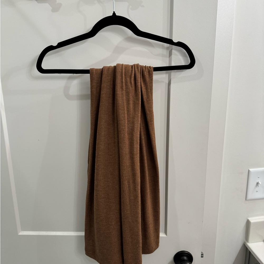 LESET Warm Tan Lauren pleated pocket pants - Picture 4 of 4